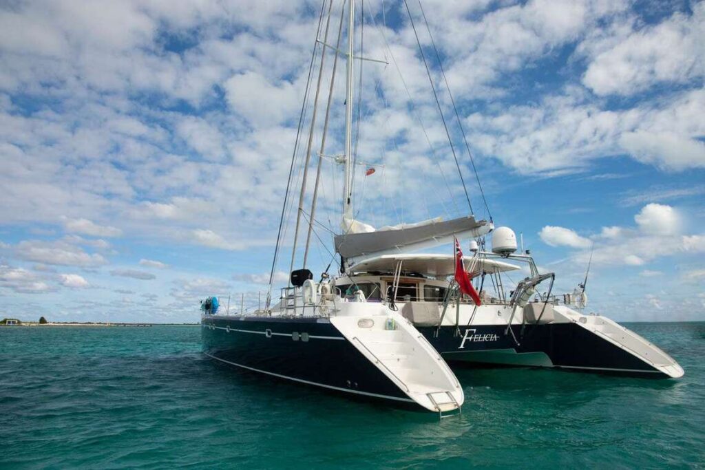 Luxurious 65 ft Catamaran Felicia will take you to Canouan and The Grenadines
